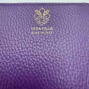 VERA PELLE Made In Italy Purple Leather Zip Around Wallet